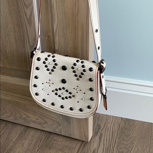 Coach saddle handbag EUC